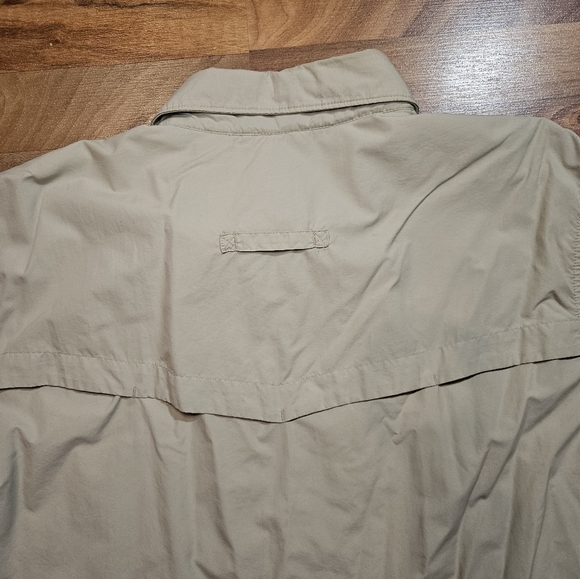 Cabela's Guidewear Men's XL Beige Button Vented Nylon Shirt - Picture 11 of 11